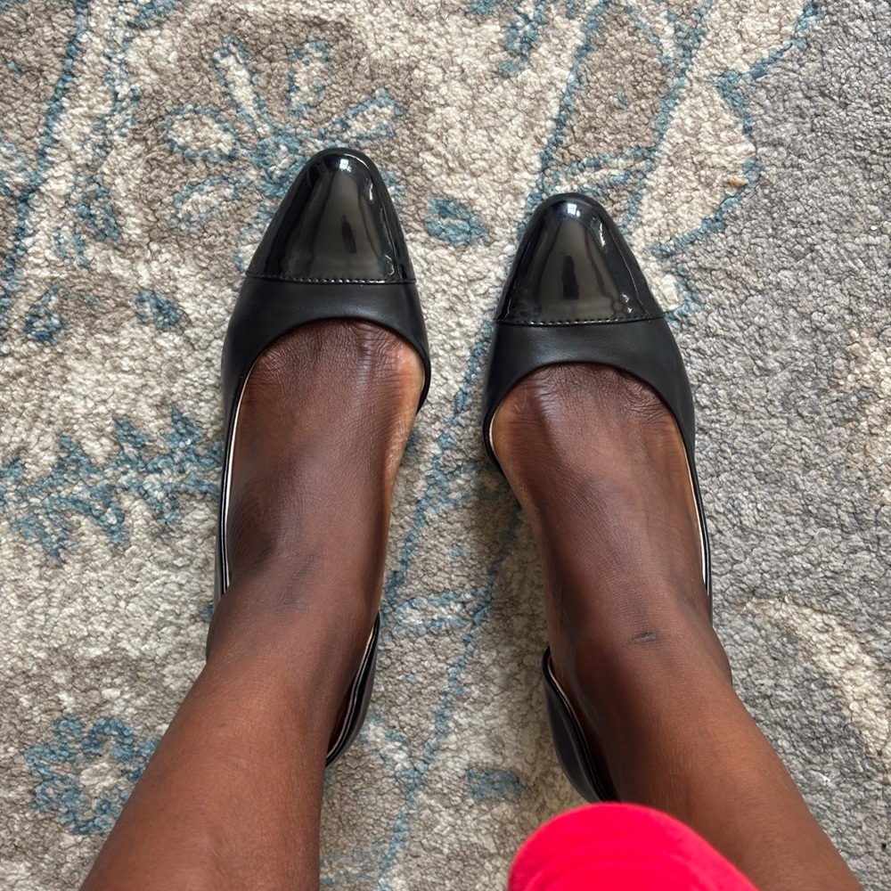 Elegant Black Women's Flats